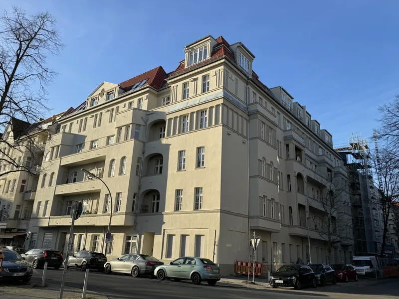 Reinkommen, wohlfühlen! Wunderschöne 3.-Zi. Whg, hochwertig renov., Dielen,  Balkon mit Grünblick! — photo 1